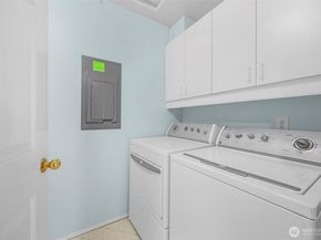 6527 200th Street SW 304, Lynnwood WA 98036