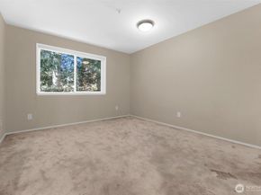 6527 200th Street SW 304, Lynnwood WA 98036