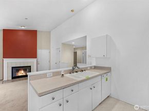6527 200th Street SW 304, Lynnwood WA 98036