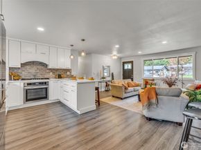 616 212th Street SW, Bothell WA 98021