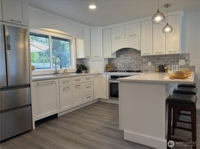 616 212th Street SW, Bothell WA 98021
