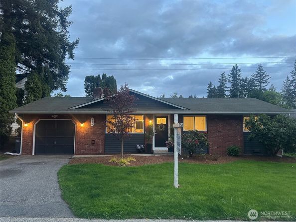 616 212th Street SW, Bothell WA 98021