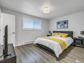 616 212th Street SW, Bothell WA 98021