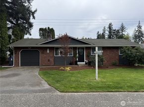 616 212th Street SW, Bothell WA 98021