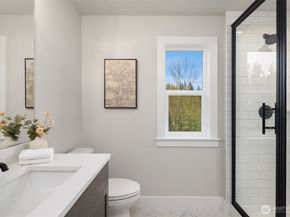 18660 NE 53rd Street, Redmond WA 98052