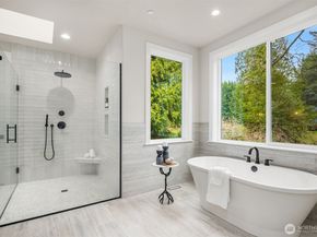 18660 NE 53rd Street, Redmond WA 98052