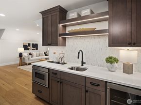 18660 NE 53rd Street, Redmond WA 98052