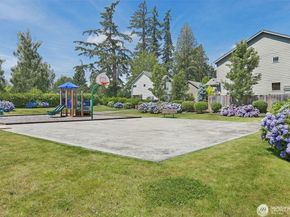 12008 NE 162nd Place, Bothell WA 98011