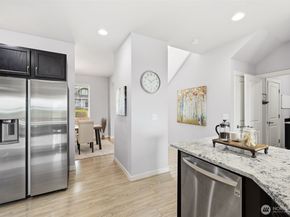 784 Freedom Court SE, Port Orchard WA 98366