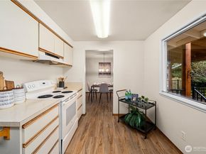 26650 18th Place S, Des Moines WA 98198