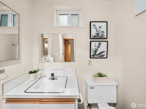 26650 18th Place S, Des Moines WA 98198