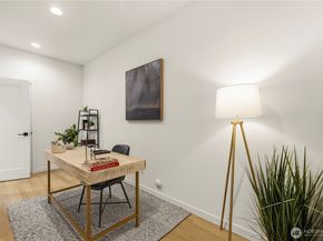 3817 B Fremont Avenue N, Seattle WA 98103