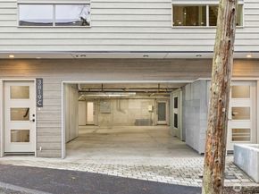 3817 B Fremont Avenue N, Seattle WA 98103