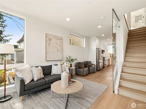 3817 B Fremont Avenue N, Seattle WA 98103
