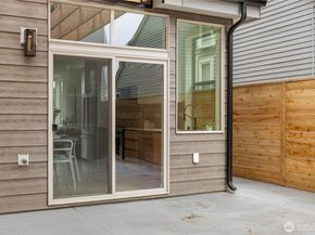 3817 B Fremont Avenue N, Seattle WA 98103