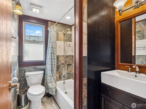 2113 E grand Avenue, Everett WA 98201