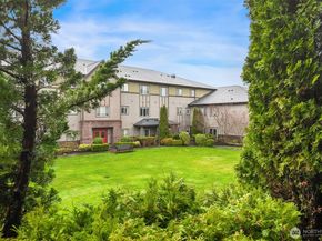 1731 10th Avenue NE B115, Issaquah WA 98029