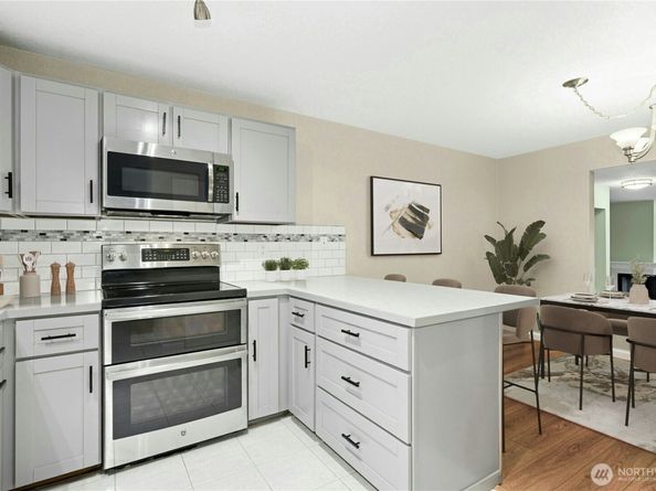 13611 8th 106, Bellevue WA 98005