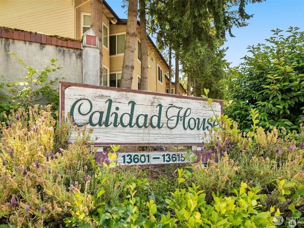 13611 NE 8th Street 106, Bellevue WA 98005