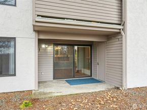 13611 8th 106, Bellevue WA 98005