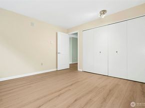 13611 8th 106, Bellevue WA 98005