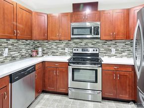 5921 S 234th Place, Kent WA 98032