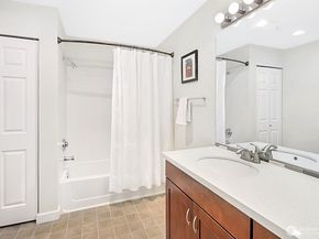 5921 S 234th Place, Kent WA 98032