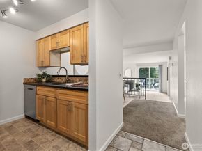 9484 Redmond-Woodinville Road NE C205, Redmond WA 98052