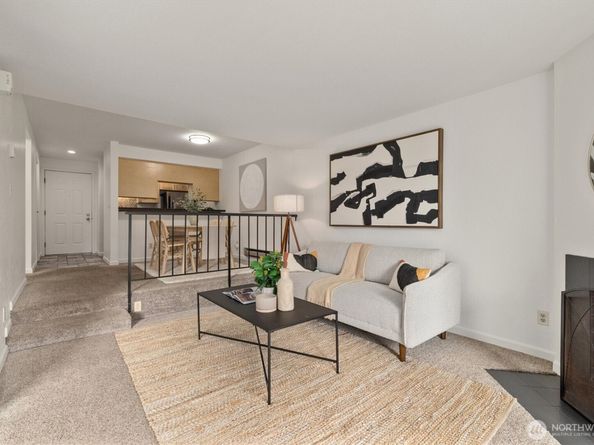 9484 Redmond-Woodinville Road NE C205, Redmond WA 98052