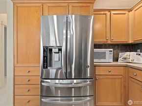 22639 NE Alder Crest Drive 202, Redmond WA 98053