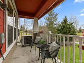 22639 NE Alder Crest Drive 202, Redmond WA 98053