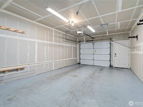 22639 NE Alder Crest Drive 202, Redmond WA 98053