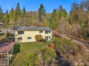 13517 246th Avenue SE, Issaquah WA 98027
