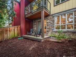 15070 NE 82nd Street 103, Redmond WA 98052