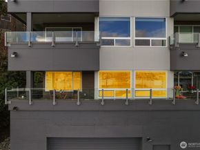 1768 Aurora Avenue N 103, Seattle WA 98109