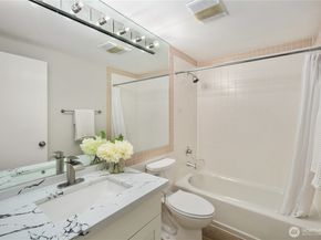 1768 Aurora Avenue N 103, Seattle WA 98109