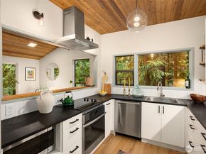 8240 NE Baker Hill Road, Bainbridge Island WA 98110