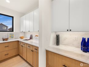 300 SE 208th Street, Bothell WA 98012