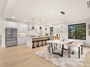 300 SE 208th Street, Bothell WA 98012