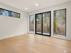 300 SE 208th Street, Bothell WA 98012