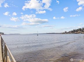 11807 100th Avenue NE B101, Kirkland WA 98034