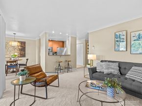 11807 100th Avenue NE B101, Kirkland WA 98034