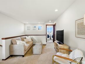 20912 2nd Avenue W, Lynnwood WA 98036