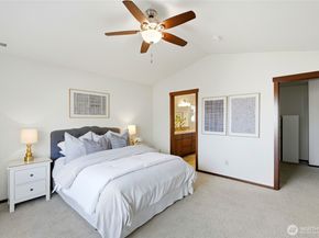 20912 2nd Avenue W, Lynnwood WA 98036