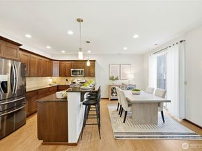 20912 2nd Avenue W, Lynnwood WA 98036