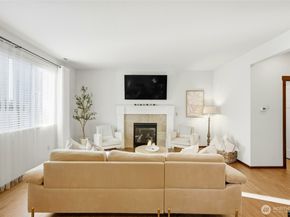 20912 2nd Avenue W, Lynnwood WA 98036