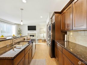 20912 2nd Avenue W, Lynnwood WA 98036