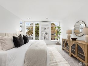 1706 B N 47th Street, Seattle WA 98103