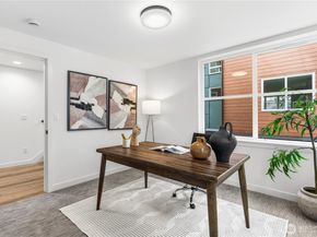 1706 B N 47th Street, Seattle WA 98103