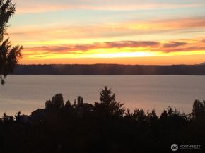 16911 33rd Avenue SW, Burien WA 98166